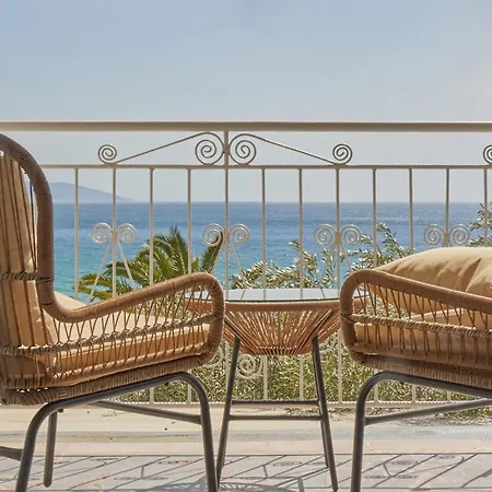 Cicada Отель Толон