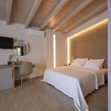 Cicada Отель 2*