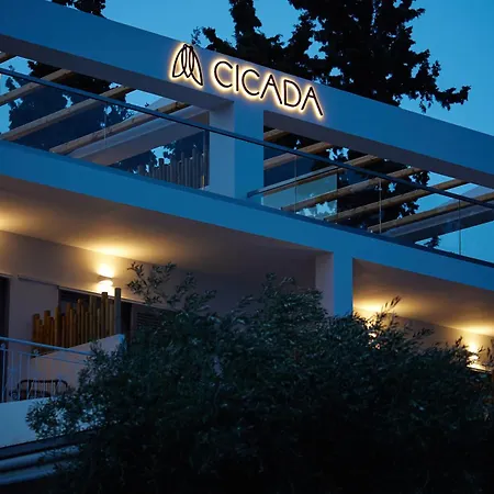 Cicada Отель Толон