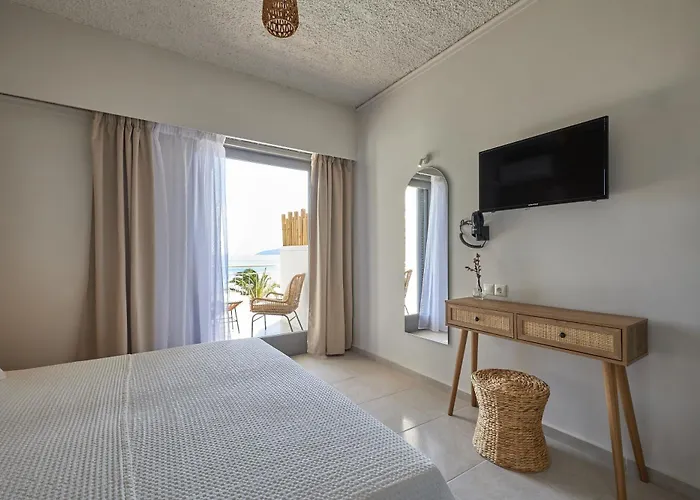 Cicada Hotell Tolón