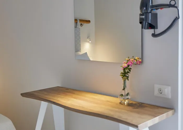 Cicada Hotell Tolón