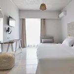 Hotel Cicada 2*