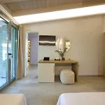Hotel Cicada 2*
